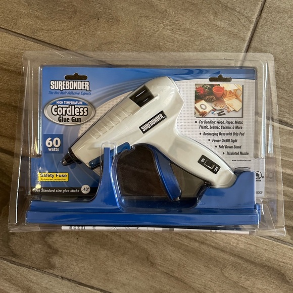 Cordless/Corded Full Size Glue Gun-High 60 Watt (Specialty Series CL-800… - Picture 1 of 3